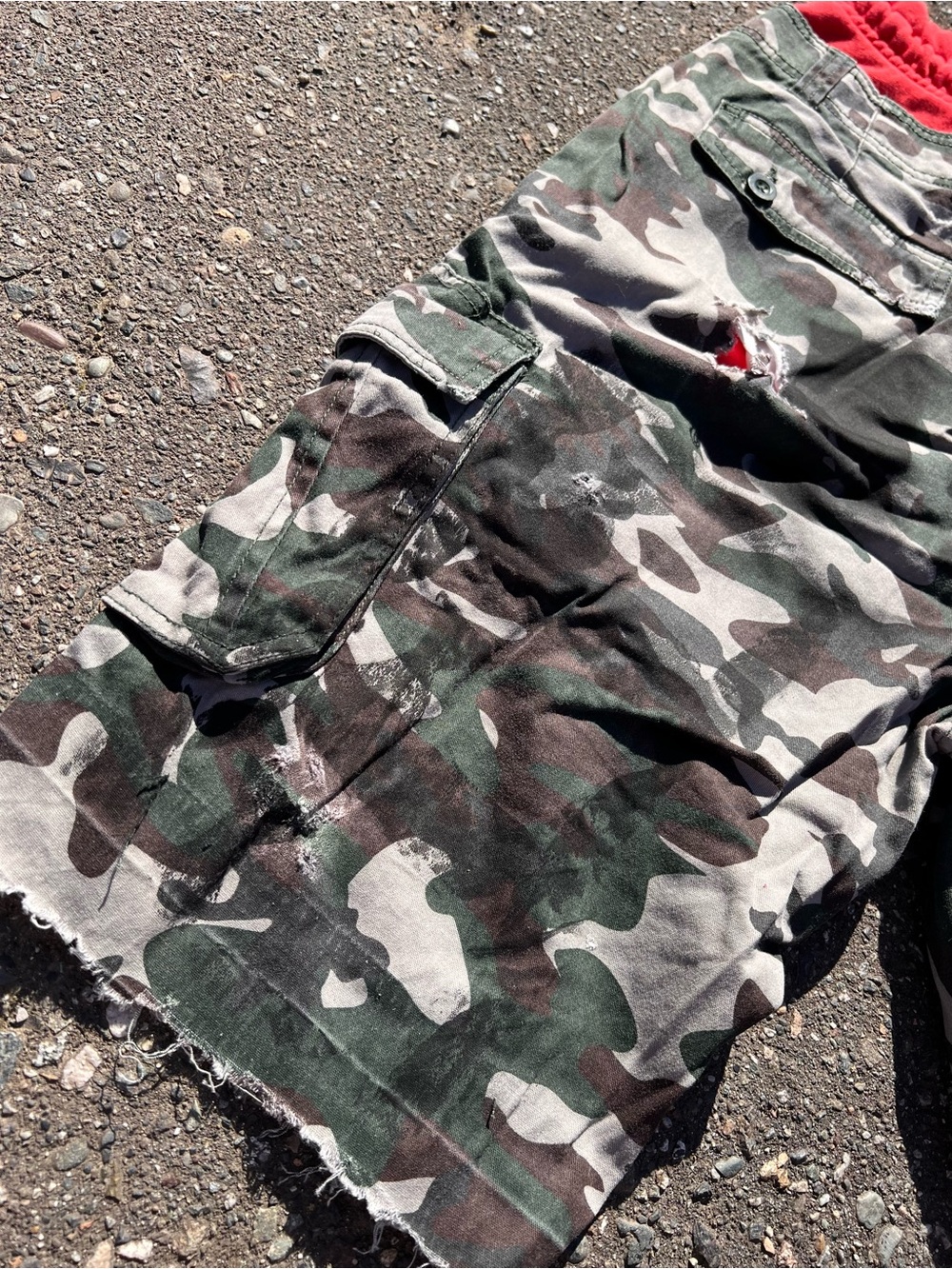 Novocento Novantanove distressed camo layered hybrid shorts - Picture 12 of 12